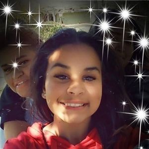 Meet your Posher, Gloria